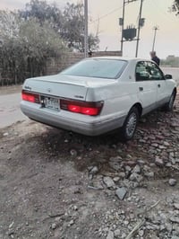 تويوتا كراون • كفاله عامه • رقم بصره