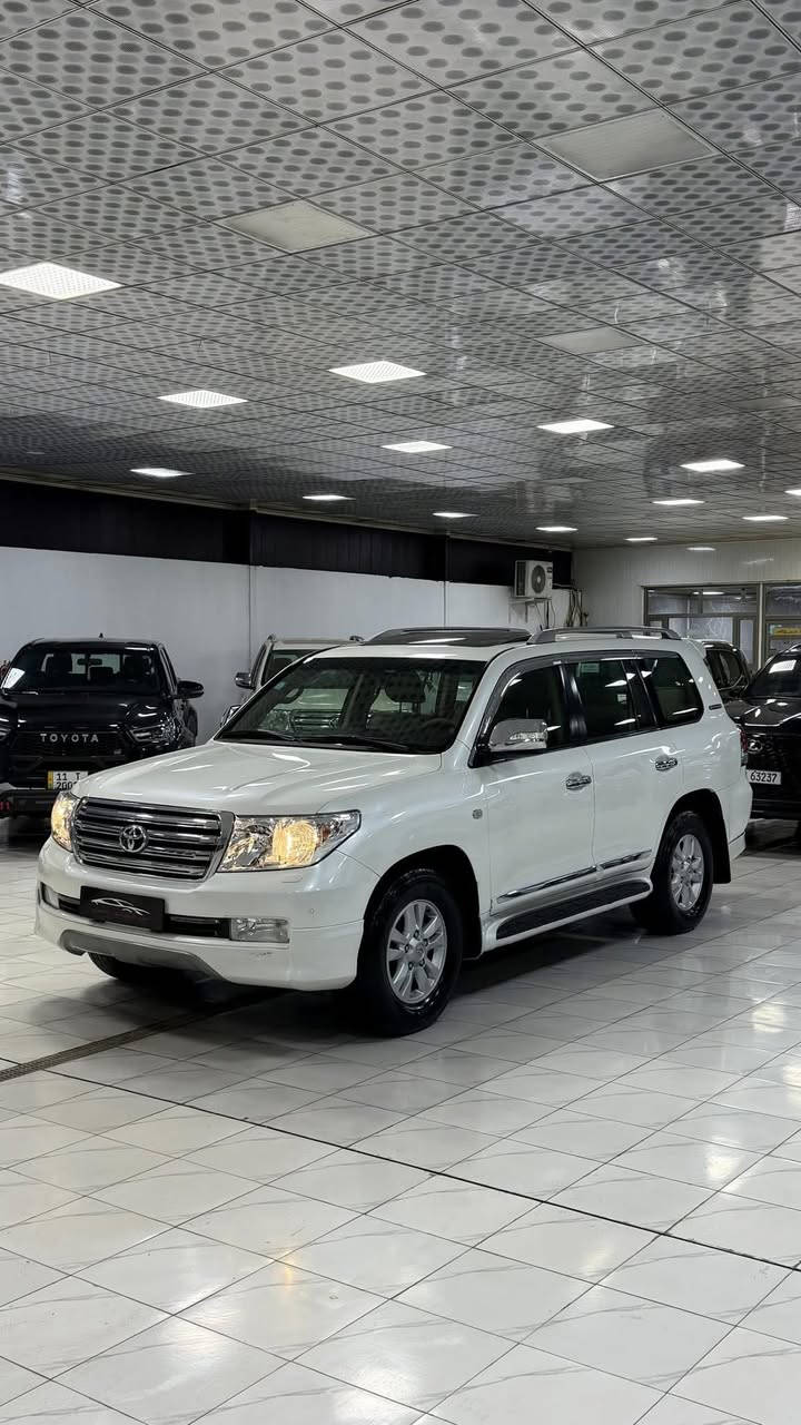 سلام عليكم لاندكروزر 2011 ستينية اصل GXRi
السيارة مكفولة كفالة عامة السيارة جاهزة ومواصفات اللاندكروز الستيني المعروفه 

كشن بقلاوه 

ترحيب

تلث قطع تبريد 

مكينة 6  4000

وباقي المواصفات المعروفة 

مكان السيارة بغداد حي الخضراء 
رقم بغداد باسمي

السعر 31800 مجال قليل

رقم الهاتف ***********
