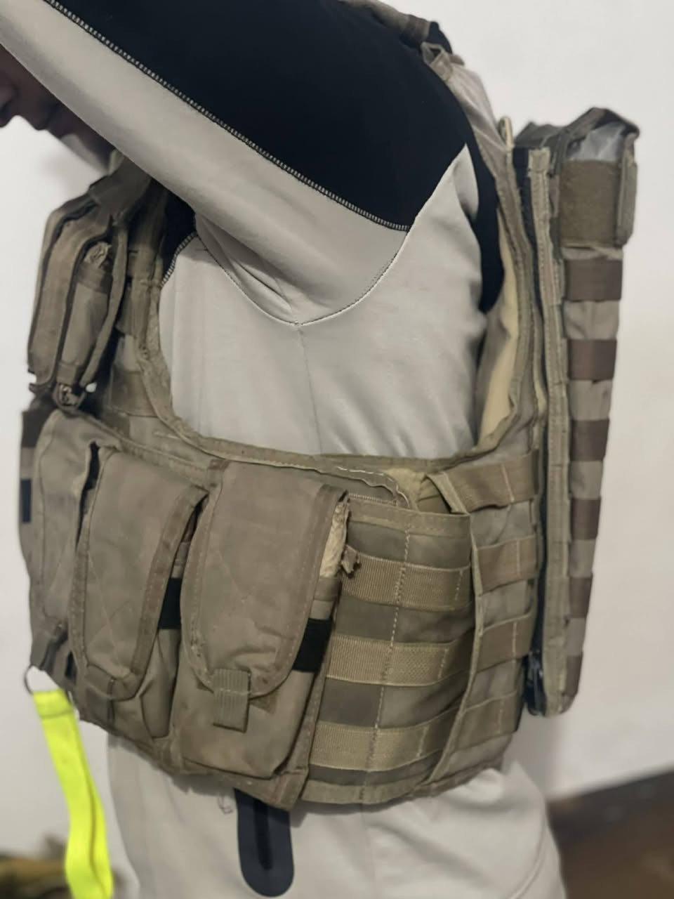 درع امرسون امريكي اصلي 
للبيع


**إذا كنت صاحب هذا الإعلان وتريد حذفه لأي سبب، رجاءا أرسل رسالة إلى الدعم الفني**