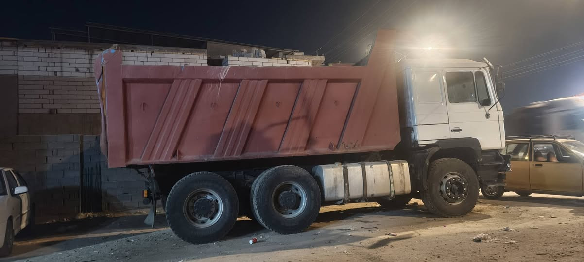 سلام عليكم مان صقر موديل 91 شاصي عالي قماره كصيف 
شاصي عالي 
مجموعة 2000 ام الربل 
كير 160 مكفول
مكينة 128 ستوني مجفت بعدهه عالسحك 
سوبر جديد تخم نوزل ستوني شاده تخم رباط جديد تبريد بريك  كلج كله جديد
تخم تاير السياره تاخذهه تترحملي من وراهه
رقم وهزه جدد بعدهه ماساقطه الهزه 
تحويل ميكلف 200 الف مشروع وطني 
السعر 137 مكان السيارة كربلاء الحر 
***********
