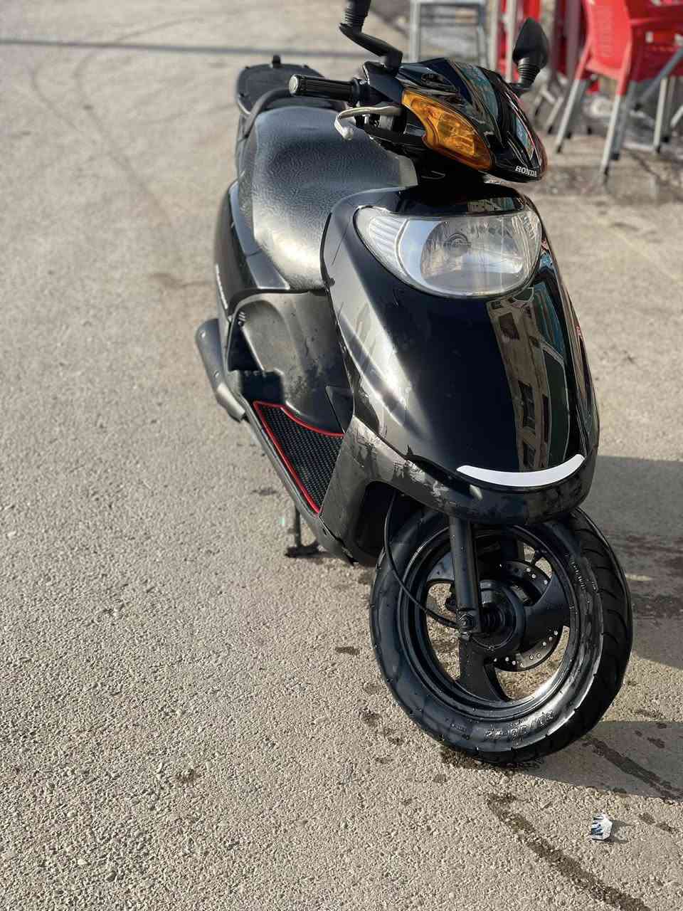 دراجه سبيسي ياباني للبيع دراجه ماليها نقص وناعمه خرسه فقط باتري يراد الها غيرها كله شغاله سعر ٥٠٠وبيها مجال قليل كلش شراي تصل خاص ماجاوب رقم ***********
