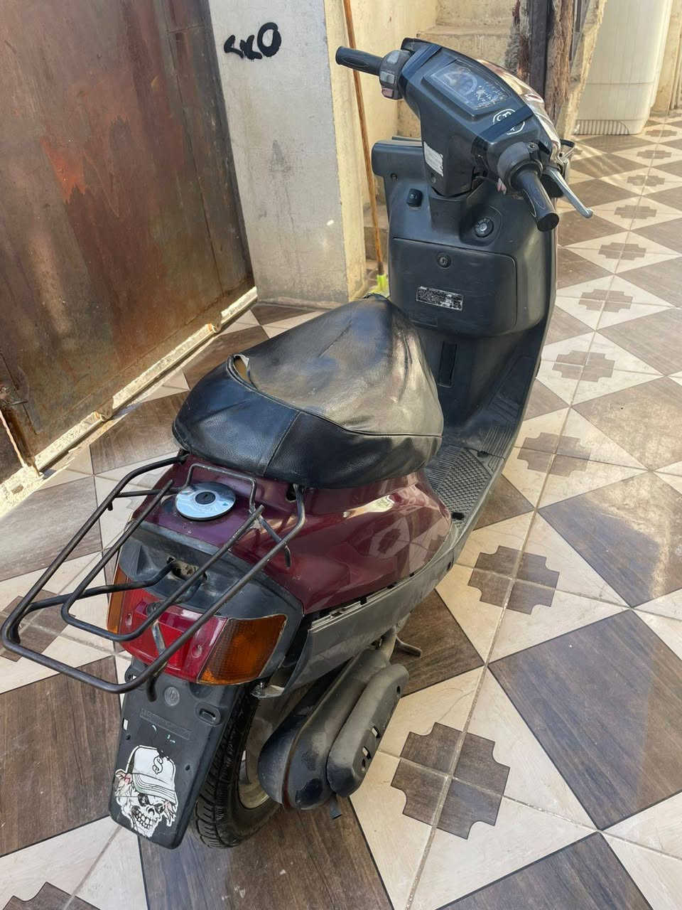 دراجه للبيع كلها بلاديه
ماملعوب بيها محرك مامفتوح 
هندر +سلف شغال نكره سلف 
السعر ٣٠٠بيها مجال ❤️


**إذا كنت صاحب هذا الإعلان وتريد حذفه لأي سبب، رجاءا أرسل رسالة إلى الدعم الفني**