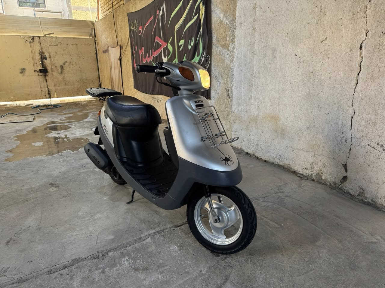 سلام عليكم دراجه بتره للبيع فحل خطين بس مو قفل اكسن صارله اقل شهرين من طلعه حاويه جديده كلش كل نقص مابيه مكاني ناصريه سومر شراي راسني وبيك خير تدلل ***********
