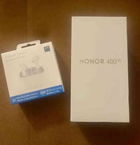 عندي موبايل هونر 400 جديد غير مستعمل تجي ويا هدية سماعة هونر الذاكرة 5...