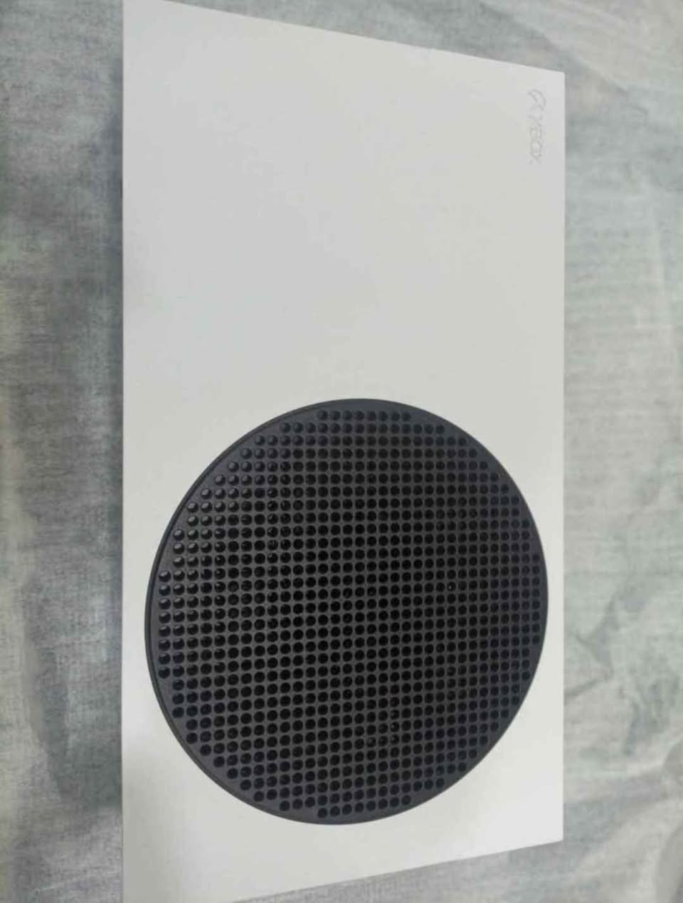 اكس بوكس سيريس اس
مع هارد ٥٠٠ كيكه
مع عاكس السعر ٤٠٠
الرقم *********** عمارة, ميسان
