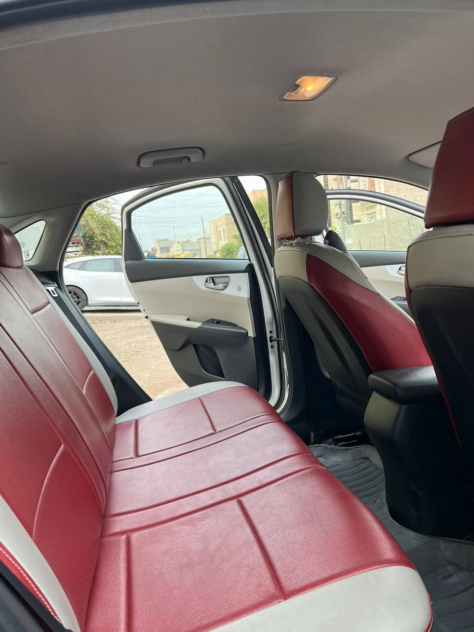 سيراتو 2024 خليجي مكينه 2000
مكفوله كفاله عامه عدى رصعه بالجاملغ الامامي ملاعب بيها موضحه بالصور

سياره مدوشمة ارضيات + كشنات + صندوق جلد اصلي تفصال درجة اولى شاشه + كامره اصليه 

 ماشيه الان 57 الف ( على ايدي من هيه زيرو ) رقم بغداد بأسمي مكاني بغداد حي العدل عارضه 176$ بيها مجال قليل للاتصال ***********
