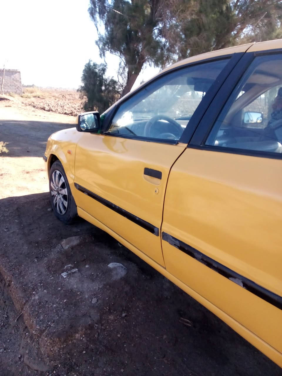 سلام عليكم سمند للبيع موديل 11 مشروع وطن السعر 27 وبها مجال مكان بابل شوملي الاستفسار  على هذا الرقم***********
