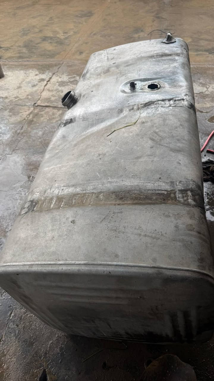 تانكي كاز 700 سعر ورقتين ونص عنوان بصرة زبير ***********
