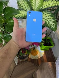 ايفون XR • ذاكرة ٦٤ • بطارية ٧٦