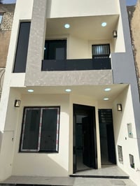 يعلن مكتب البركة للعقارات دار للبيع في السيديه مساحه 82متر واجها 5/30 ...