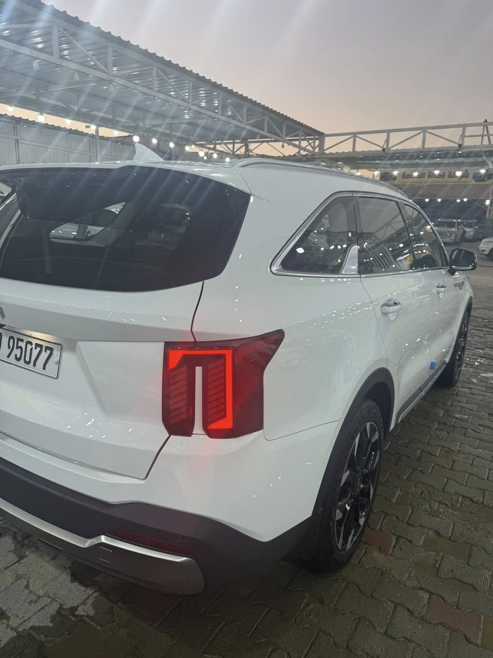 السلام عليكم سورنتو موديل ٢٥ جديده جدا على وضع 

الشركة    ماشيه ١١ الف      رقم بغداد.    تحويل موباشر

بصمه تشغيل بعد ٦ سلندر.    كير ماوس     سايد بريك 

بصمه اوتو هولد مانع    انزلاق كراسي    كهربائي جنطه 

كهربائيه     ويل ٢٠ دات    شو دبل    كامرا حساس اطار 

ام الضمان مكان     السيارة نجف السعر ٣٣٠ استفسار 

***********
