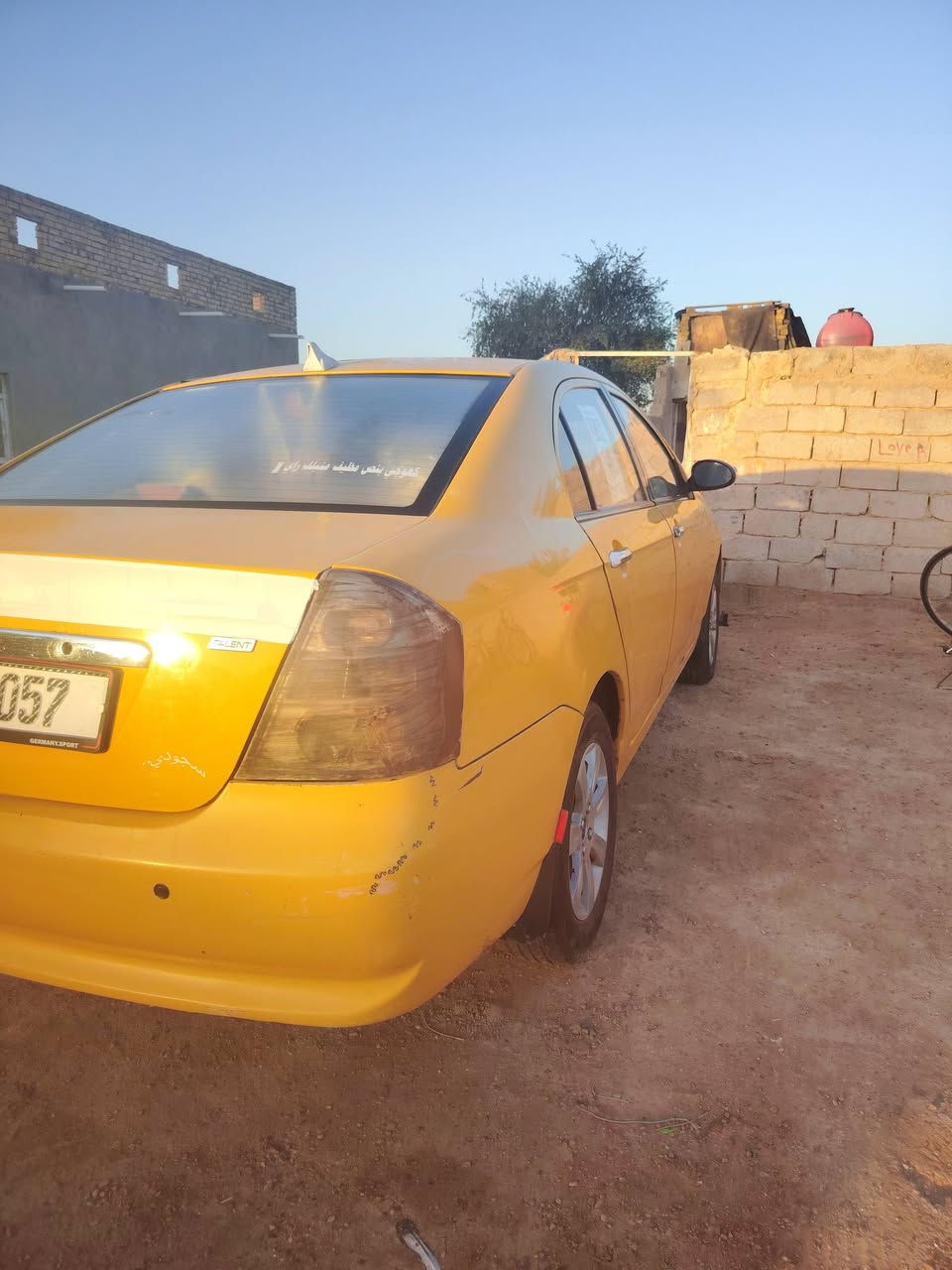 سلام عليكم ليفان 620 لبيع مديل 11 سنويه ال 30 رقم انكليزي بسمي محرك كوراله 1600 ياباني كير عادي سياره حداديه ماميه خلفيه تخم تاير جديد غرف جديده مدوشمه كامله سياره لايت زنون كرهبائيات كله شغاله السعر خاص مكاني دوانيه سنيه رقمي ***********
