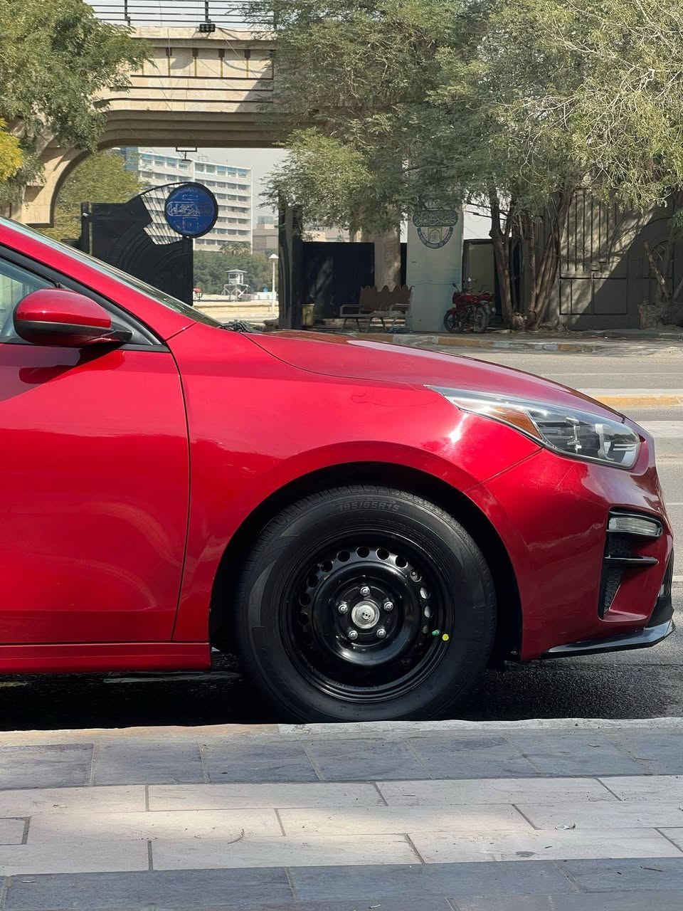 السلام عليكم لبيع فورتي ٢١ حادثه بنيد صطحي بدون دواخل فقط بنيد امبدل سياره جاهزه مابيه نواقص مكاني تقاطع درويش عارضه ب١٤٠ وبيه مجال 
***********
