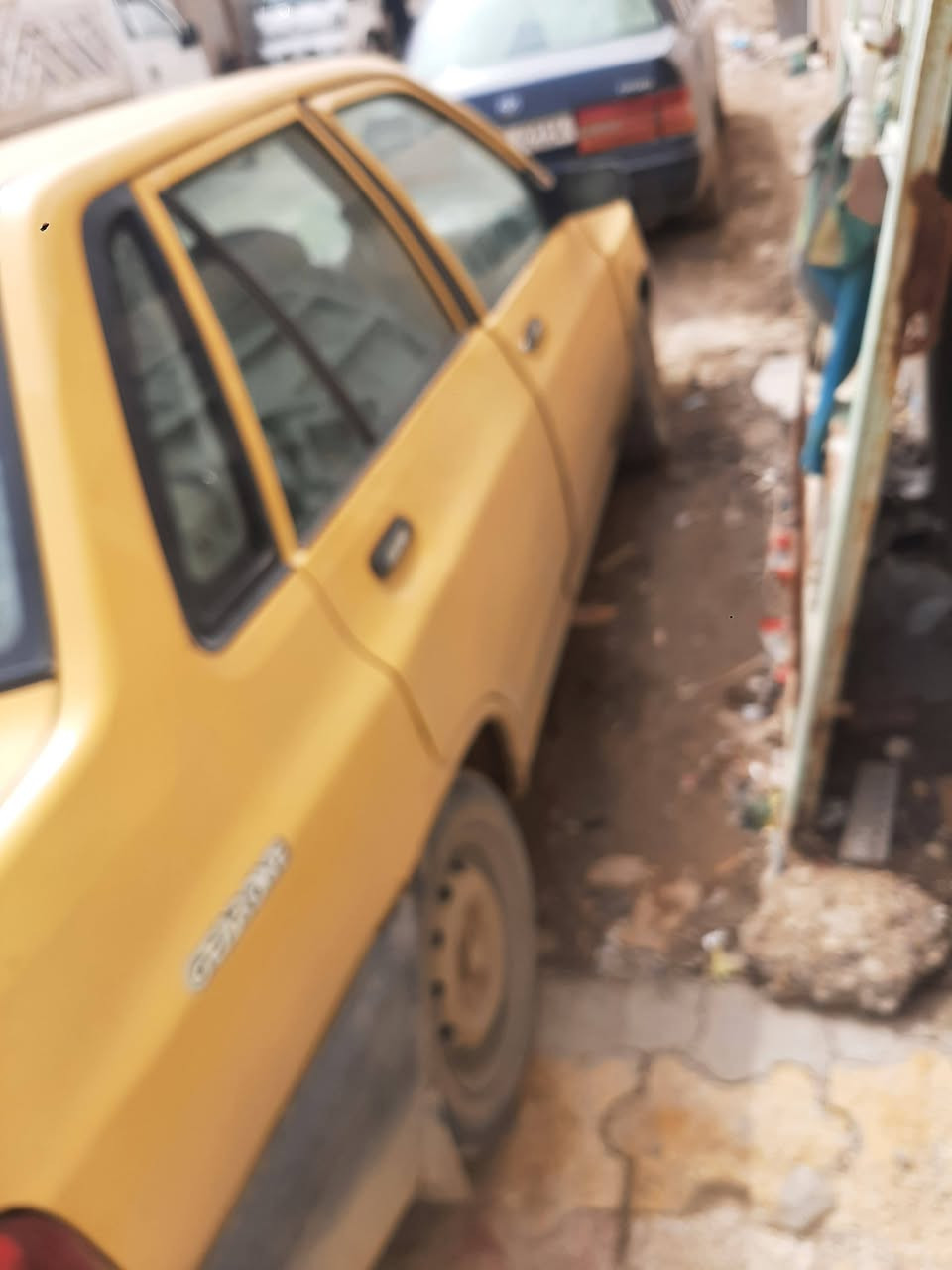 سايبه 2012 حداديه جاهزه عليها غرامه وهيئه تايرات جدد السياره خير من الله رقم بغداد السعر 18 وبيها مجال 
عنواني كريطعه التواصل ع الرقم ***********
