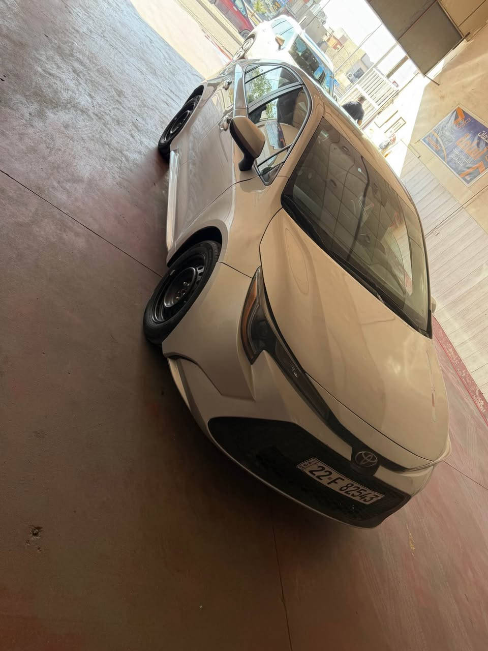 السلام عليكم 
كورلا موديل 2022
حدث السياره بنيد فقط مبدل 
بيه مكانين بارد مواصفات السياره L E سياره ماشي 52صدر كير محرك تاير كله جديد وقم سنويه هم جديد سياره بسمي بيه مكانين بارد سياره جديد مكانه كركوك 
*********** كركوك, العراق
