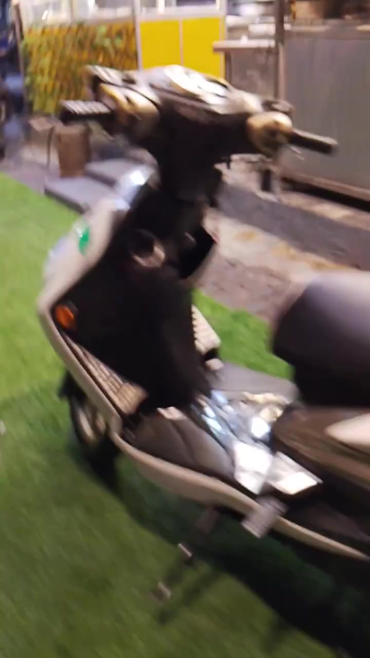 سكنس فحل نوزل رمبه برغي ممفتوح بيها 
العنوان بغداد الوزيريه 
السعر مليون وميه 
***********

