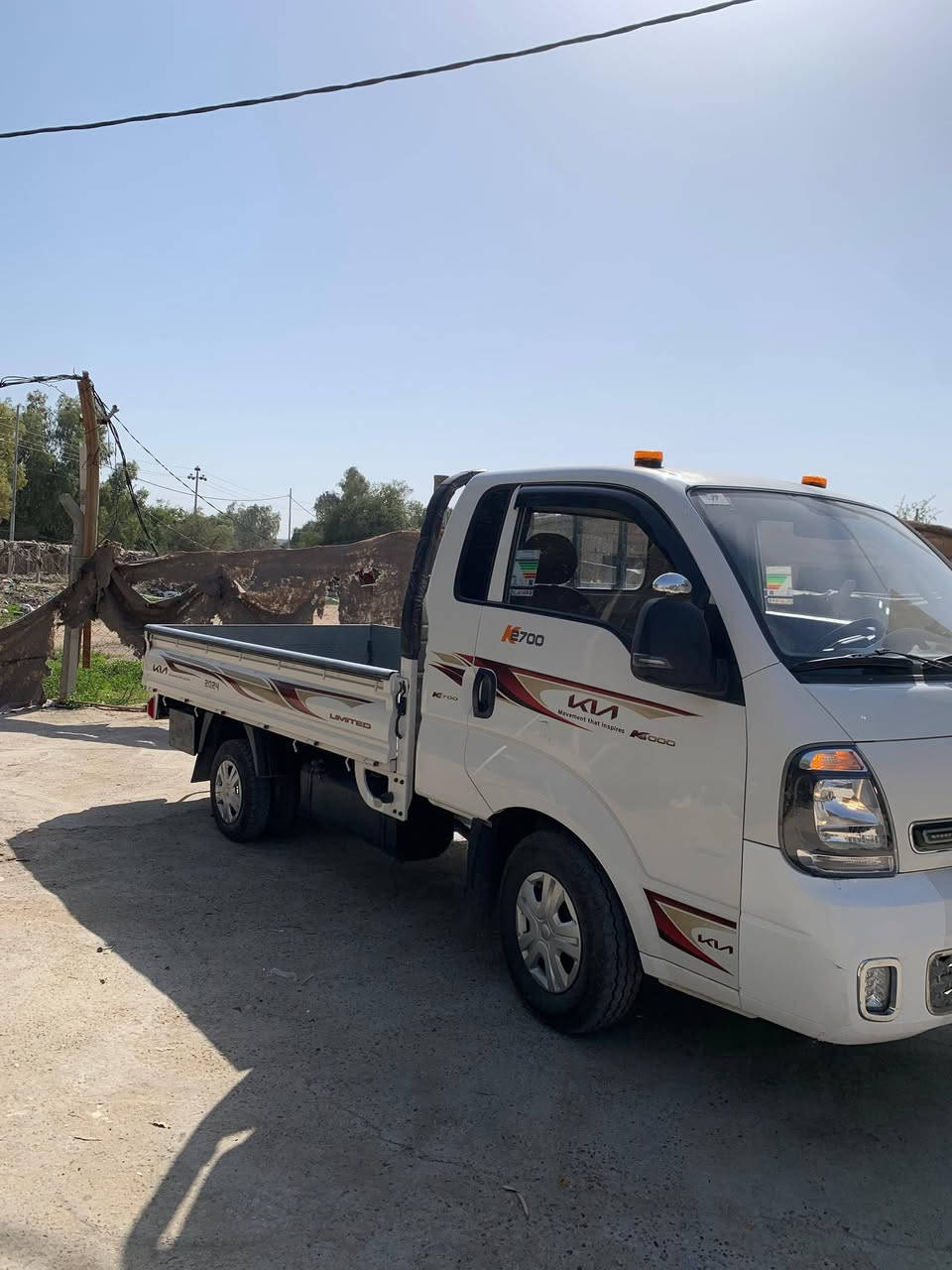 السلام عليكم
كيا بنكو مديل (2024 ) للبيع 
سياره جديد كلشش ماشيه (84 ألف)
فول مواصفات 
ايرباك
ABS
شاشه + كامره 
فول سستم LED 
مكفوله كفاله عامه (عده بارد كلش قليل بلباب موضح بل صوره ) سياره نضيفه وجديده رقم بغداد الدولي بأسمي مداور ثاني يوم 
مكان السياره النجف الاشرف 
السعر ( 160 ) وبيه مجال بسيط 
موبايل 
***********
***********
