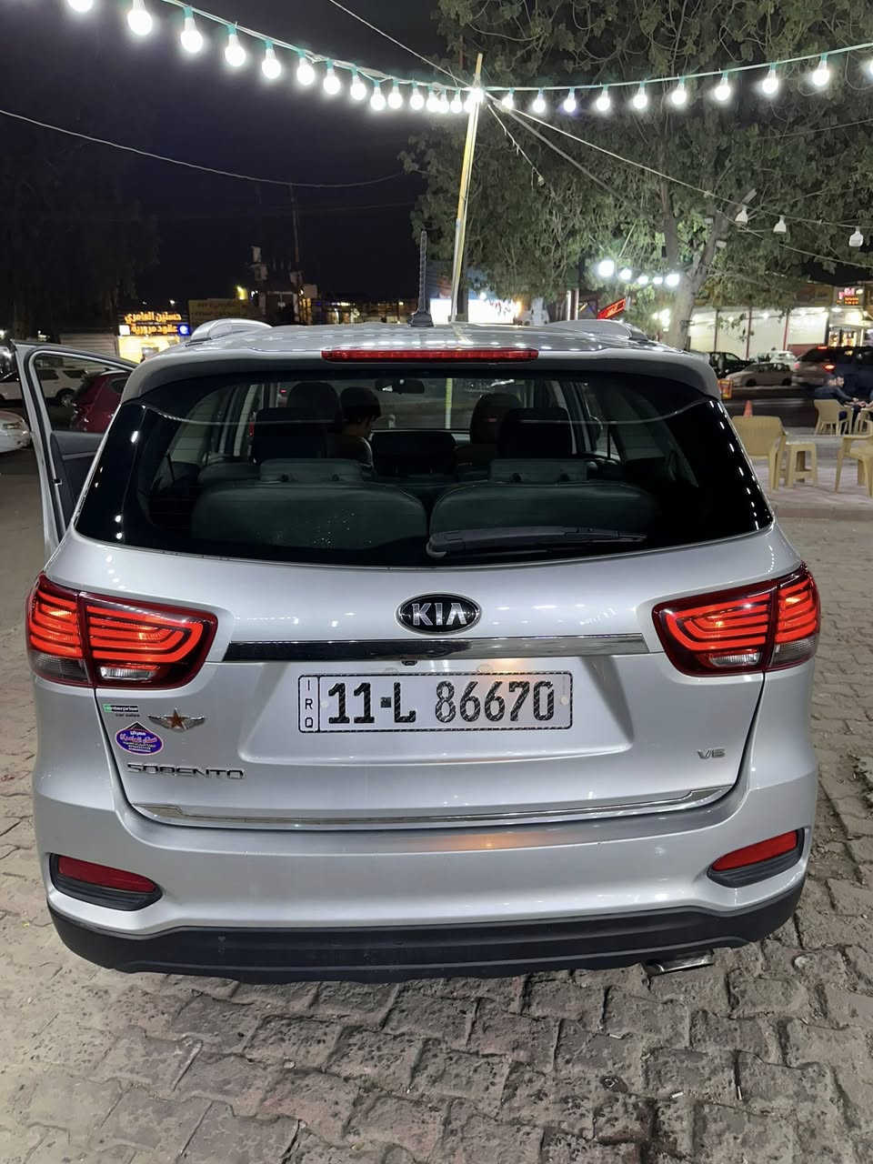 السلام عليكم...

سورنتو موديل 2019 وارد امريكي 

بنيدهة و دعاميتهة مبدلات مثل ما واضح بسونار 

مواصفات السيارة

محرك 6سلندر GDi

7 راكب 

4 وضعيات قيادة 

تحكم ستيرن 

تبريد قطعتين 

نقطة عمياء 

السيارة ماشية 79الف ميل

مكان السيارة بغداد 

سعر السيارة 200 وبيهة مجال 

للأستفسار:***********
