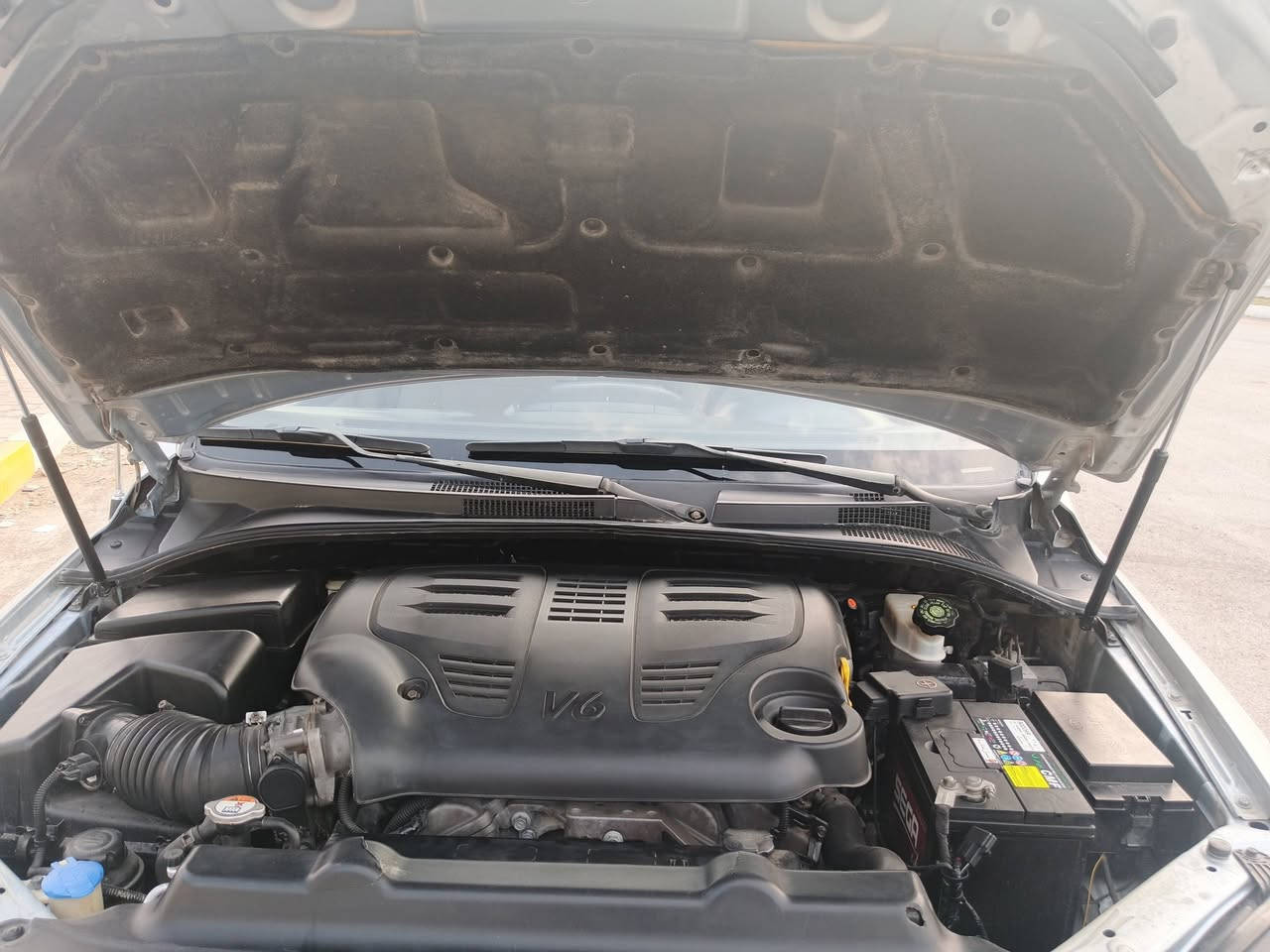 السلام عليكم كيا سورينتو للبيع
موديل 2008
كفاله عامه ضربه او تبديل او صبغ 
ماشيه 140
فور ويل 
شاشه كامره 
على وضع شركه 
مكينه 3300 مامفتوحه
تبريد حداديه 
جاهزه من كل نواحي 
سنويه 30بسمي 
رقم دولي بصره 
العنوان ناصريه مركز 
***********
