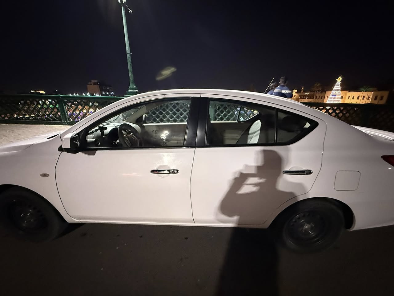 نيسان صني هندي موديل 23 بيهة قطعةباب صبغ وجاملغ مبدل صفحة اليمنة للبيع سعرهة 112 وبيهة مجال  السيارة اربيلية وباسمي تحويل ثاني يوم   
*********** واتساب
