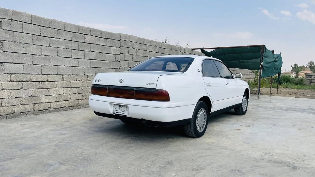 السلام عليكم بطه للبيع موديل 1993 محرك وكير شرط 2500 صدر تخم تاير كلو شرط بيها صبغ نص الجاملغ الخلفي بدون دواخل او ضربة  سنويه جديدة رقم صلاح الدين الماني السعر 60 وبي مجال ***********
