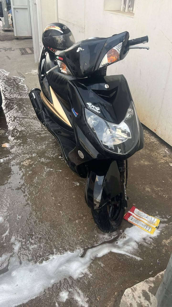 السلام عليكم درجه للبيع خير من الله والله 
سكنس فحل كوري درجة شهر عندي من 
من تجي اتريد تاخذهه اجيب وياك اقوى فيتر تعال 
درجه قبل شهر نزلته من رمبه 950 بيه مجال شي قليل 
حاليا متواجد على فيس وهذا رقمي ***********
مكاني الطالبيه قرب مسبح للصفا
