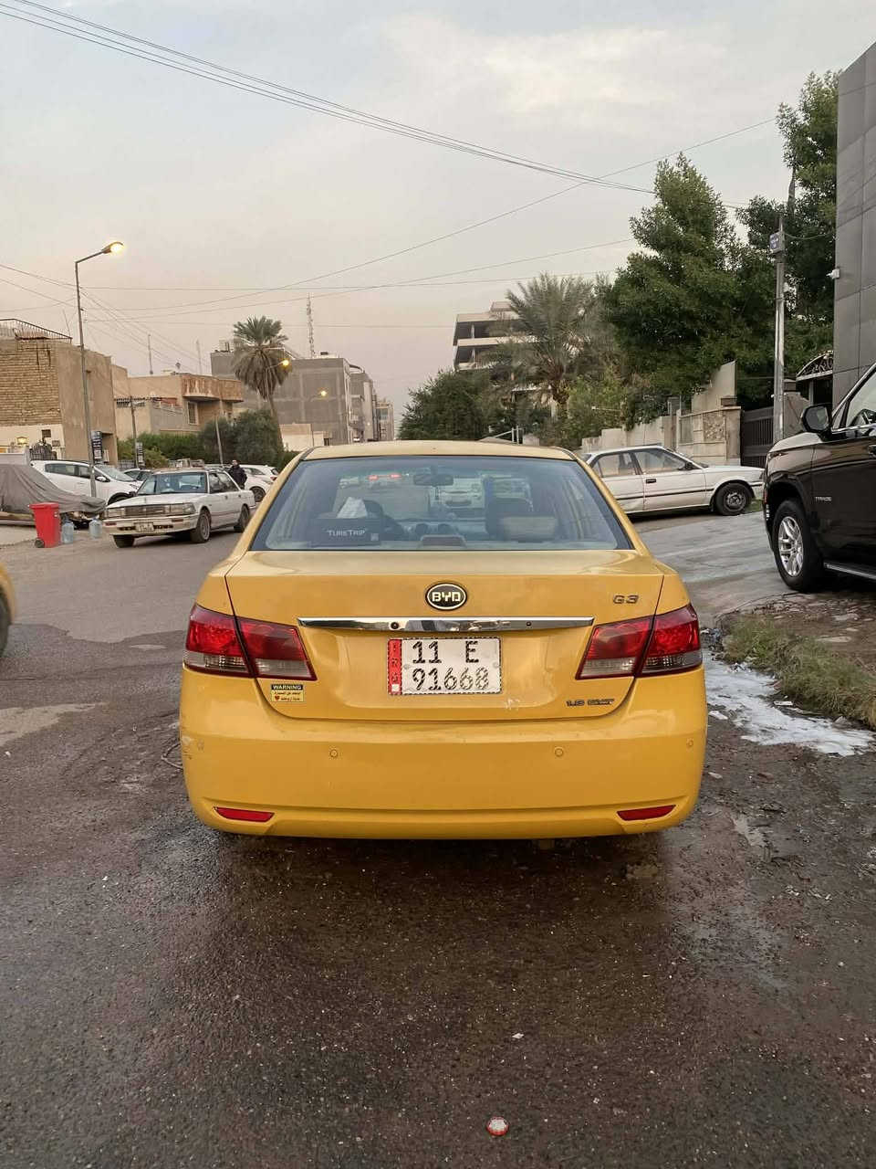 اسلام عليكم
بيوايدي موديل 2013 بصمه رقم بغداد محرك كير ابلاديات خير من الله جاملغ امامي يمنه فقط مبدل سونار موجود سنويه ل2031
تحويل ثاني يوم مكانها بغداد 
***********
