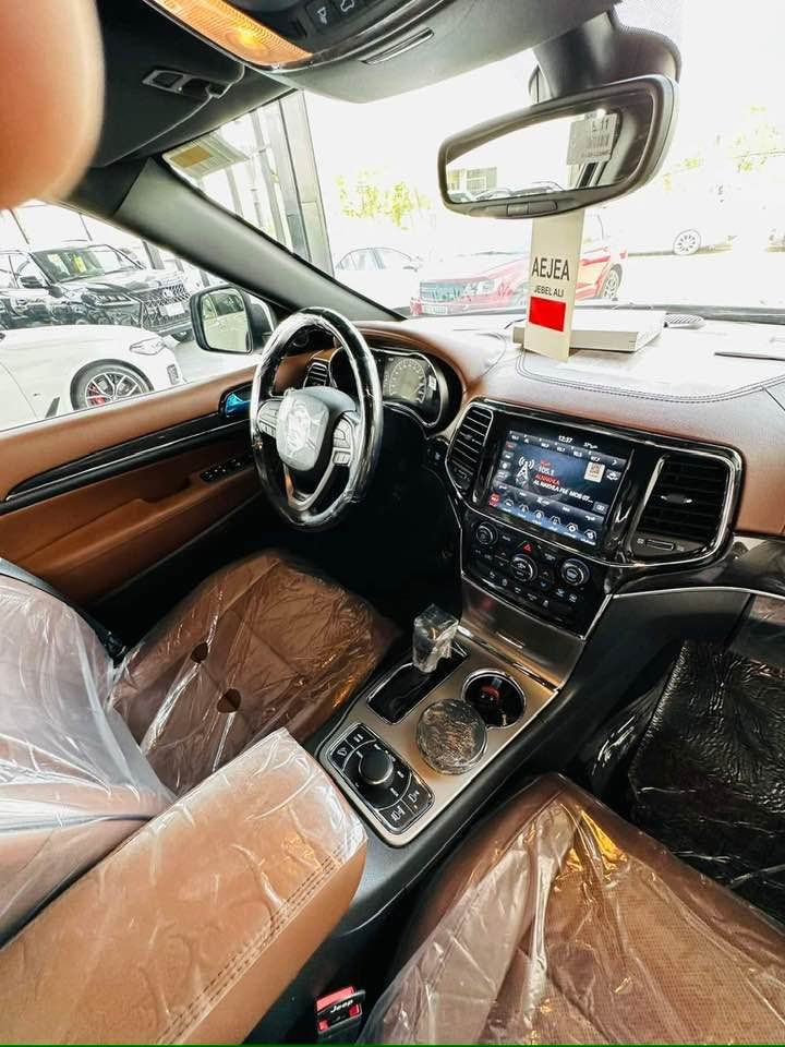 السلام عليكم 
جيب كراند شيروكي اوفرلاند 2021 خليجي فول نظافه مكفوله من الخدش ماشيه 70 الف / رقم بغداد باسمي تحويل مباشر رقم انكليزي حاليا 
السعر 345 $ 
العنوان السماوه


**إذا كنت صاحب هذا الإعلان وتريد حذفه لأي سبب، رجاءا أرسل رسالة إلى الدعم الفني**