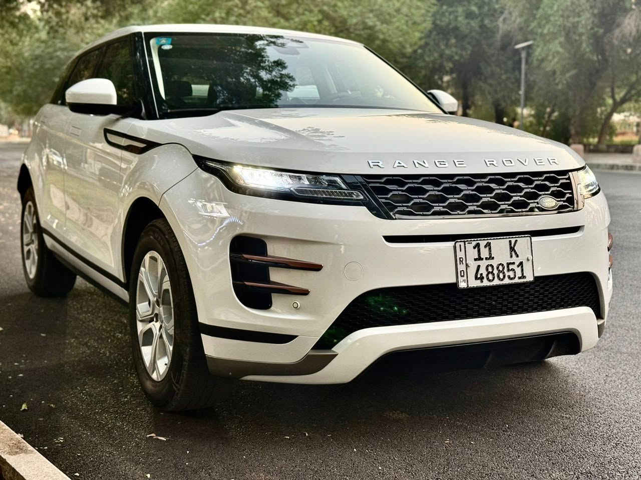 سلام عليكم رانج روفر ايفوك وارد امريكي كلين تايتل بدون ارباك تبديل فقط دعاميه صور الحادث بل منشور موديل 23 رقم بغداد بسمي  السعر 275 ورقه او مراوس حسب القناعه مكان السياره بغداد حي العامل من جهة السريع 
للاستفسار ***********
