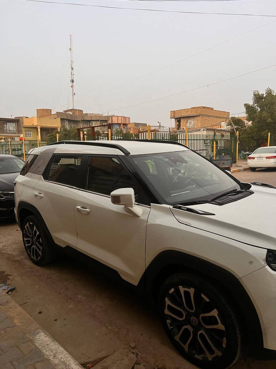 للبيع سانك يونك  توريس موديل2023
وارد  كوري 
رقم قادسية بأسمي تحويل بنفس اليوم 

المواصفات:
حجم المحرك 1500توربو 4سلندر 
- مقاعد جلد  كهربائية تدفئة وتبريد 
- قيادة ذاتية 
-تحديد مسار 
- كشافات ضباب
- مرايا كهربائية
- باب خلفي كهربائي
- فتح وغلق كهربائي للجنطة
- فتحات تبريد خلفية
- رادارات جانبية وخلفية
- منظومة أمان متطورة
- وبعد هواي مواصفات 
شرط الفحص والسونار موجود 
للاستفسار والاتصال:
***********

