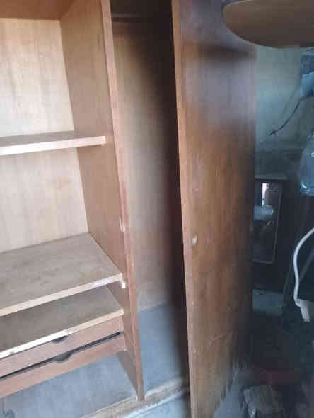 السلام عليكم البيع 40000 الف وبيه مجال ***********
