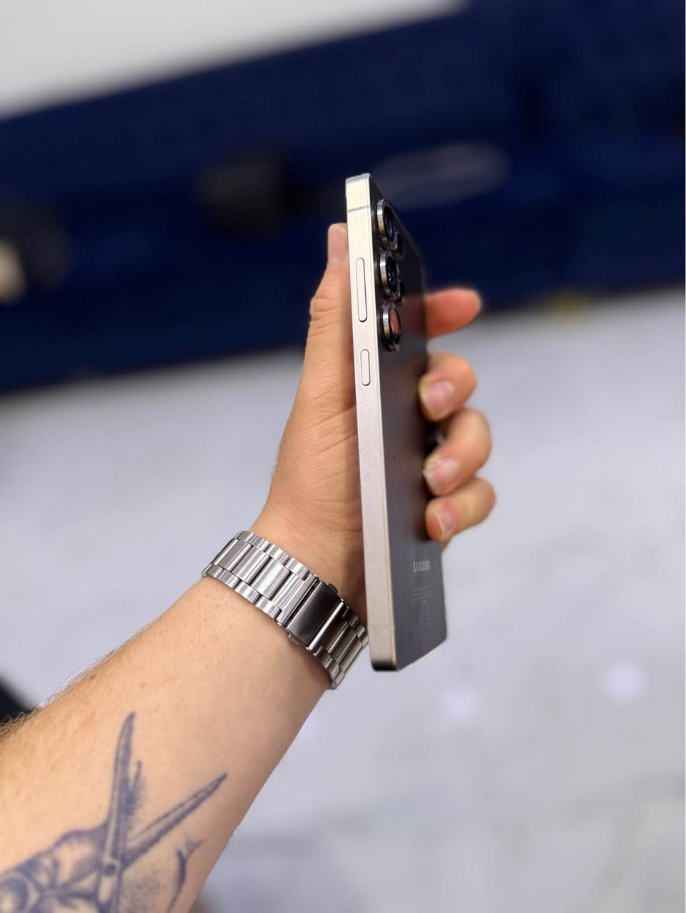 Samsung Galaxy S25 Ultra 1 TB

99.99% خاوێنە
کارتۆنی خۆی لەگەڵە
زەمانی شاشە و سۆفتوێر السليمانية, العراق


**إذا كنت صاحب هذا الإعلان وتريد حذفه لأي سبب، رجاءا أرسل رسالة إلى الدعم الفني**