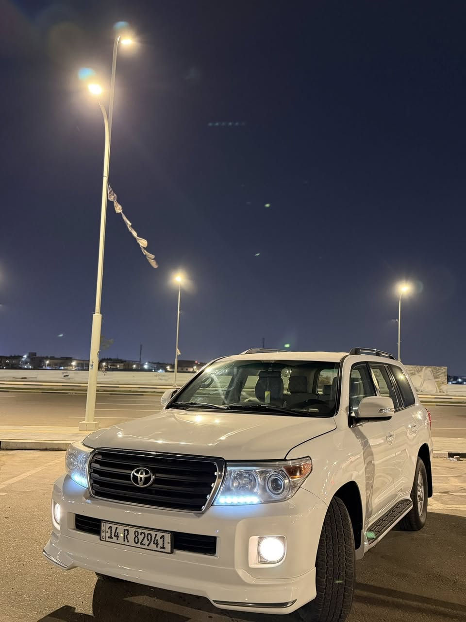 لاندكروز 2013
6سلندر 

السياره كارتون كفاله عده بارد بسيط ب الصندوق الخلفي 

السياره توه طالعه من بوليش وحمام كذالك 

رقم الجديد سنويته لل2030 ب اسمي 

غرفة دوشمه جديده توه كملتها اي نقص مابيها السياره 

مامتواجد فيس بوك 

فقط اتصال عنوانها بصره 

***********
