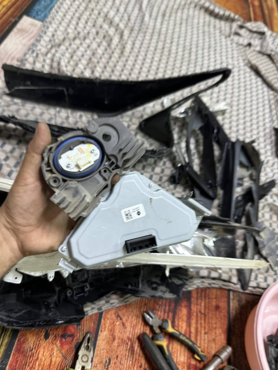 لايت امريكي لد برتقالي شرط الشغل الخريطه والدات والاشاره شغالات*********** البصره  السعر 100 الف
