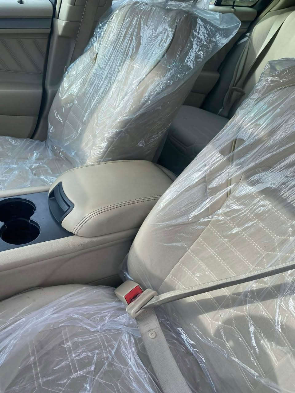 فورد توريس 
موديل 2013شريكه ى نيفاء
2 جاملخى بشته وه بوياخه به بئ ژورئ
نيو مواصفات 
كيرو مه كينه هه موو شتى به شه رته زور جوانه سه ياره كه 
سعرى 110 وه ره قه 
*********** أربيل, العراق
