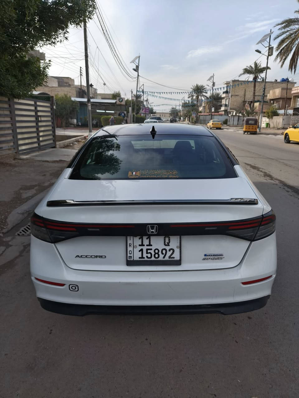 هوندا أكورد 2023  هايبرد سبورت 
لون ابيض صدفي 
مكينة ٢٠٠٠ + هايبرد 
ماشية ٥٣ الف كيلو 
ضربها جامغ سايق . تبديل جاملغ وبنيد 
سيارة جاهزة مال جناي 
تايرات جديدة صدر جديد 
تراي وين ما تريد
سعر ١٧٠
مكاني الغزالية 
للتواصل 
***********
