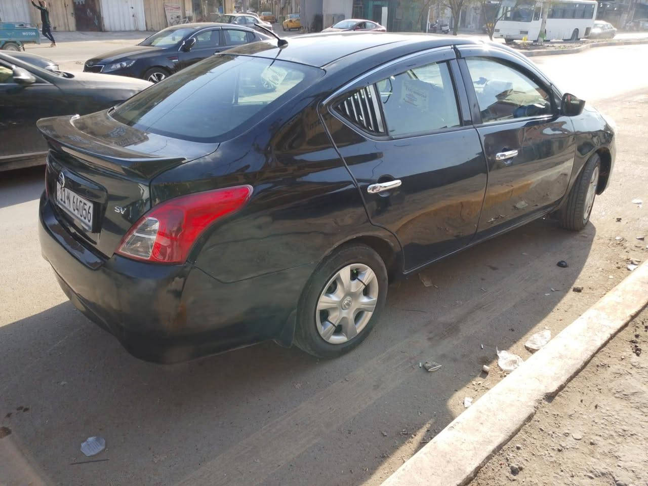 السلام عليكم. سيارة نيسان فيرسا موديل 2019 وارد امريكي مابيهة كل ضربة بلدواخل السيارة نظيفة وجاهزة المكان بغداد السعر النهائي 85ورقة السيارة اب اسمي الاتصال ع الرقم***********
