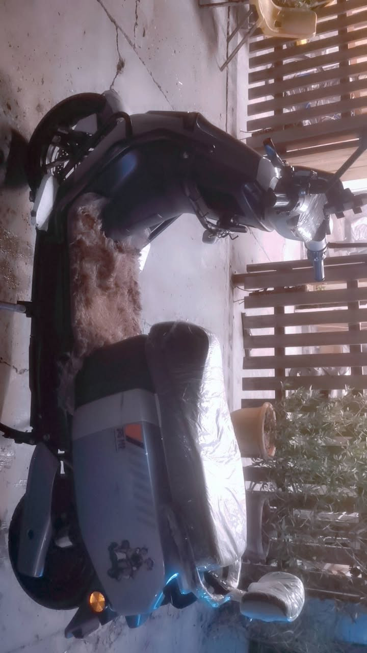 دراجه شحنه BENNENG. مدرعه اماميه من مؤيد طياره نازله بنهايه  شهر الثامن يعني مستخدمه 4 شهر وشي قليل
اربع سرعات
سياقه ذاتيه
بصمتين وسويجين
انذار سرقه
شاشه لتحديد العطل
كلشي شغال بيها وامانه الله ممصلحه ابد
لايت عالي ناصي زنون
دبل اشاره
ههاي كدام الدراجه
#ملاحضه بيها كم شخطه كدامك وشويه الويل الورا بي عوجه عادي طبيعي مامئثره سهله
السعر #600 قفل مكاني بغداد الجديده


**إذا كنت صاحب هذا الإعلان وتريد حذفه لأي سبب، رجاءا أرسل رسالة إلى الدعم الفني**