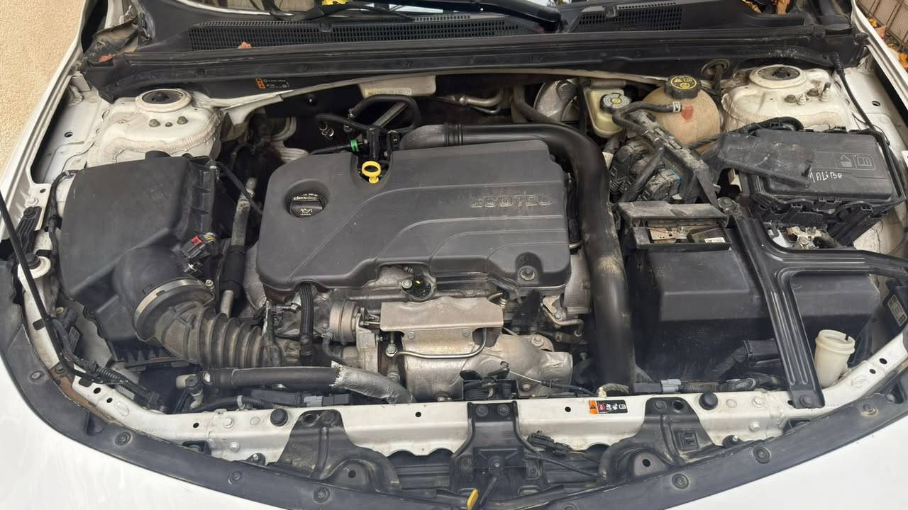 السلام عليكم  ماليبو Lt  لبيع موديل 2022 وارد السياره حادث إطلاق ناري رقم أربيل تحويل ثاني يوم لسعر 140 وبيه مجال     ا مكلف بلنشر رقم صاحب السياره *********** مكان السياره بغداد الزعفرانيه
