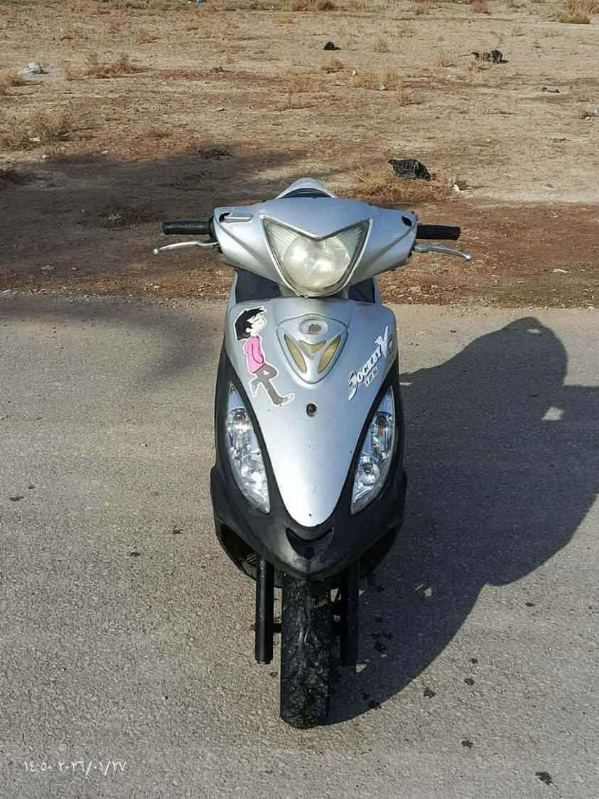 السلام عليكم 
كامكو v2
موديل 13
كهرباءيات شغاله كامله 
سلف دراجه ماناقصها شيء
سعر 500وبيها مجال
مكان قضاء الرفاعي
تواصل ماسنجر ورقم
***********
