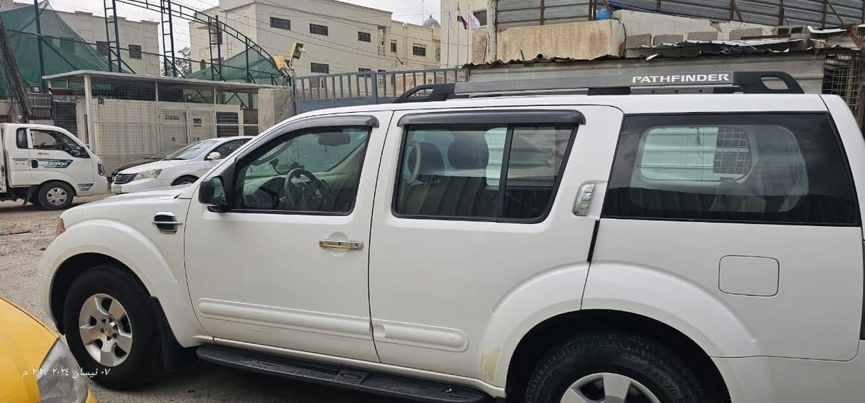 نيسان باثفندر ٢٠٠٧ كلين وارد امريكي ٨٥ ورقة رقم بغداد باسمي *********** غير متواجد على الفيس
مكينه بلاديه وعليها ادامة كاملة وتبريد جديد
