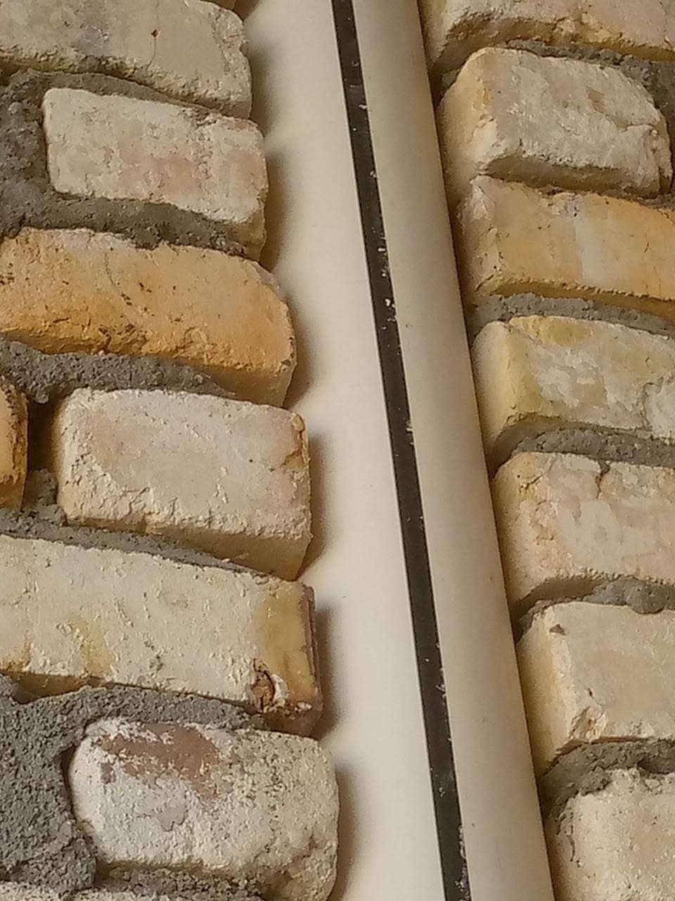 شغل كهربائيّ تأسيس بيوت السعر مناسب *********** سعر القطعه ٣الف
