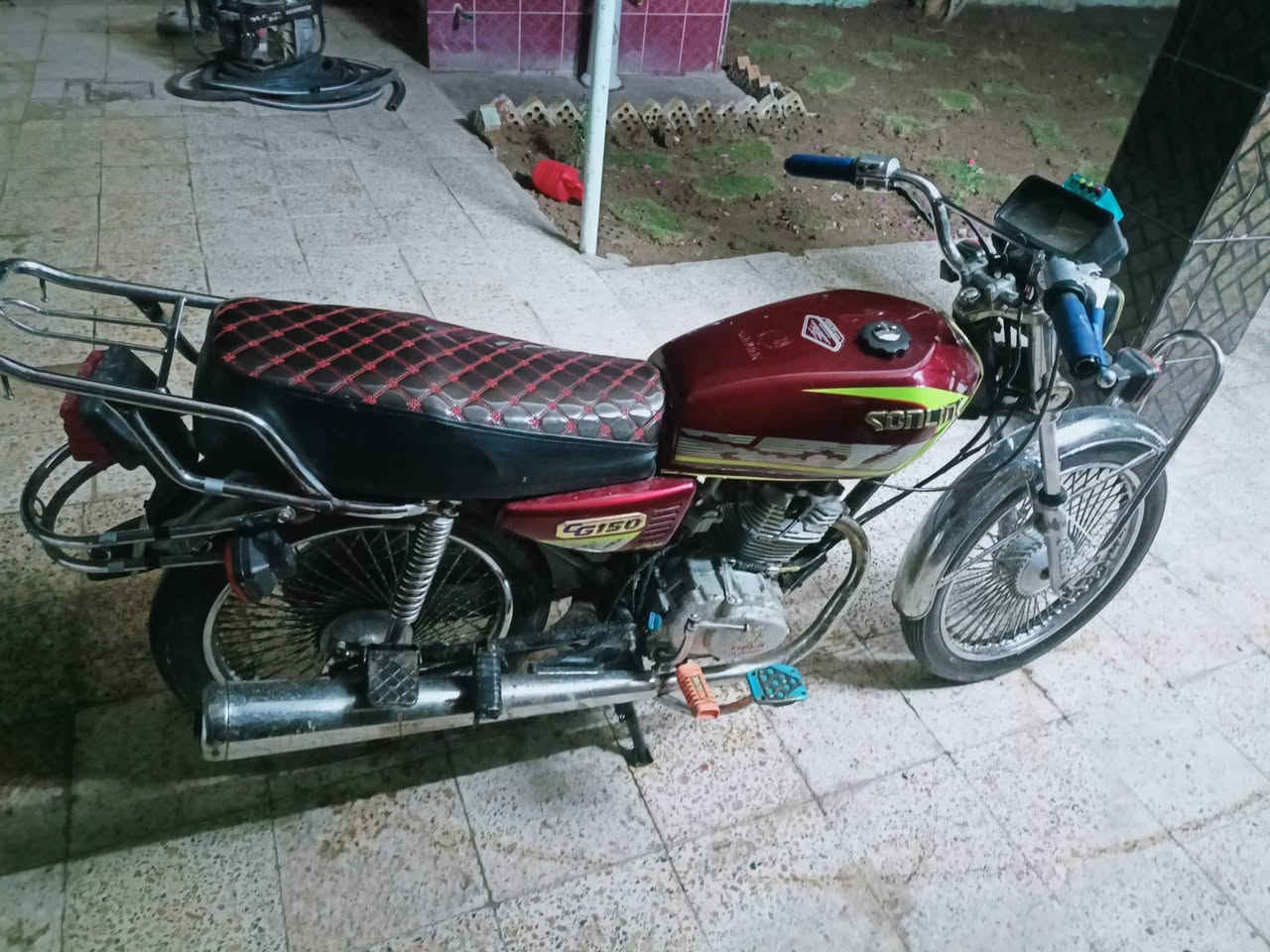 سلام عليكم تايكر للبيع موديل21اوراق كامله سعر 450 وبيها مجال للشراي للاستفسار ***********
