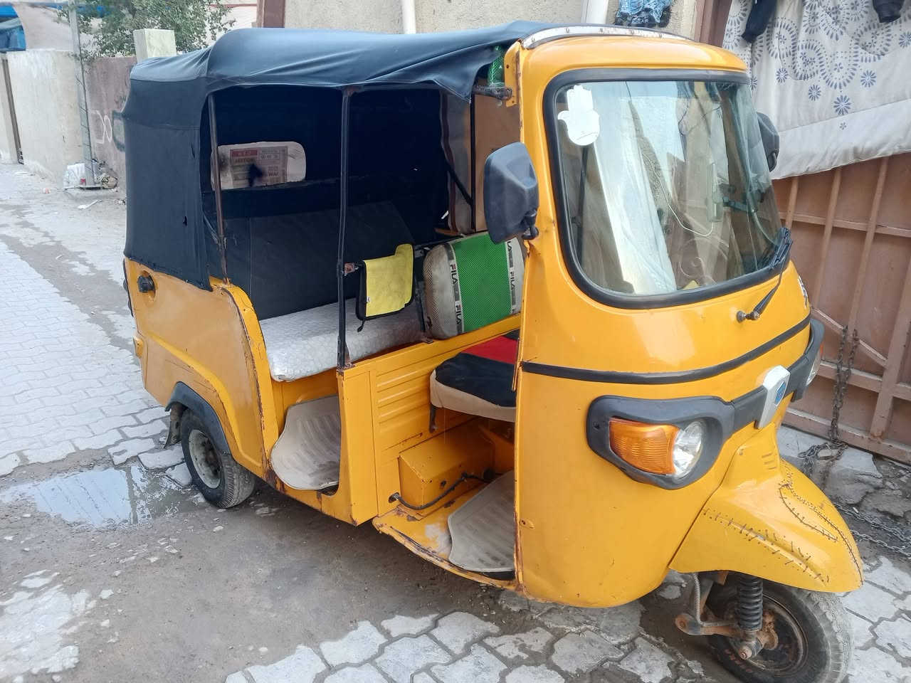 تكتك بياجو خير من الله مكينه كهرباء حداديه شلعه حلوه لا صبغ لا خياس بمليونين وبيها مجال ***********
