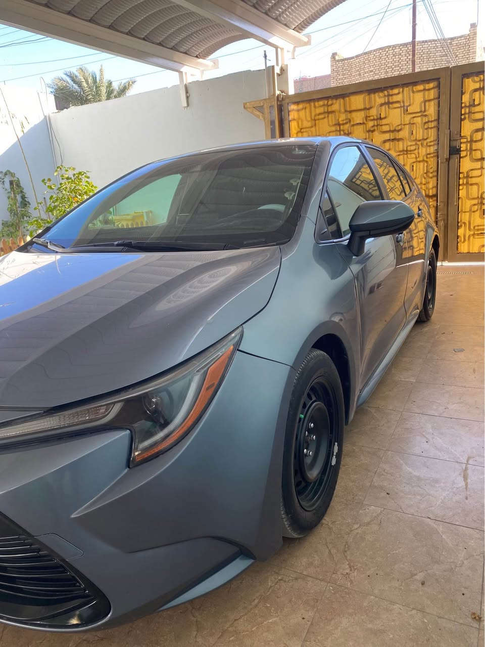 سلام عليكم
تيوتا كورلا للبيع 
مديل 2025 
وارد سياره امريكي 
حادث سياره فقط بنيد لا شواطي لا لغود كلشي مكفول بس بنيد 
مواصفات Le
شاشه 
كامره 
اوتو هولد
سايد بريك كهربائي 
شاشه تدعم كار بلي 
لايت زنون ابيض عالي ناصي 
رادار امامي
تحديد مسار 
قياده ذاتيه 
دواخل سياره اوف وايت 
ممشى السياره 8000 الف بعده زيرو 
مكان السياره البصره معقل
سعر 163 وبيه مجال 
*********** Singapore
