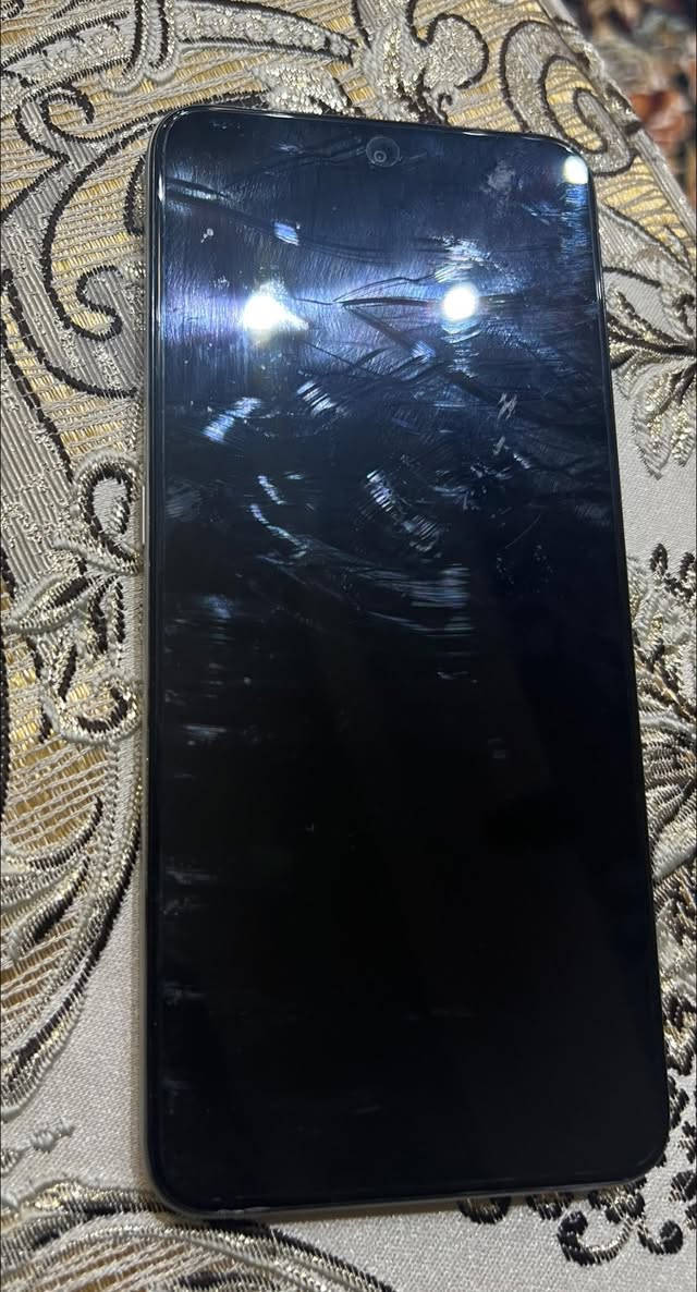 سلام عليكم موبايل هونر للبيع مستعمل إسبوعين فقط سعر ١٢٥ الف لاستفسار ***********
