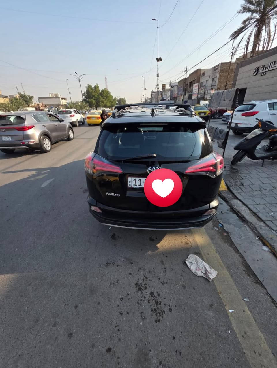 رافور ٢٠١٨ وارد امريكي ضررها صندوك فقط ومبدل لون واكو صبغ جدا قليل بالباب الامامي بيها بارد جاملغ امامي وخلفي
فول مواصفات xle
ماشيه ١٥١ الف ميل
بصمة
سلايد
رادار امامي خلفي جانبي
كير محرك بلادي ممفتوح
بجم كبس 
رقم بغداد باسمي رقم جديد وهزة جديده 
السعر ١٤٥ ورقة
مكان سيارة شارع فلسطين او جميله
***********
