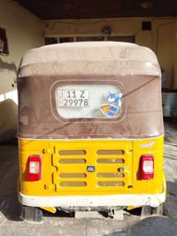 تكتك البيع مودي 19شهر 11سعر  6 ملايين مكان بغداد  الغزالية رقم 0790557...