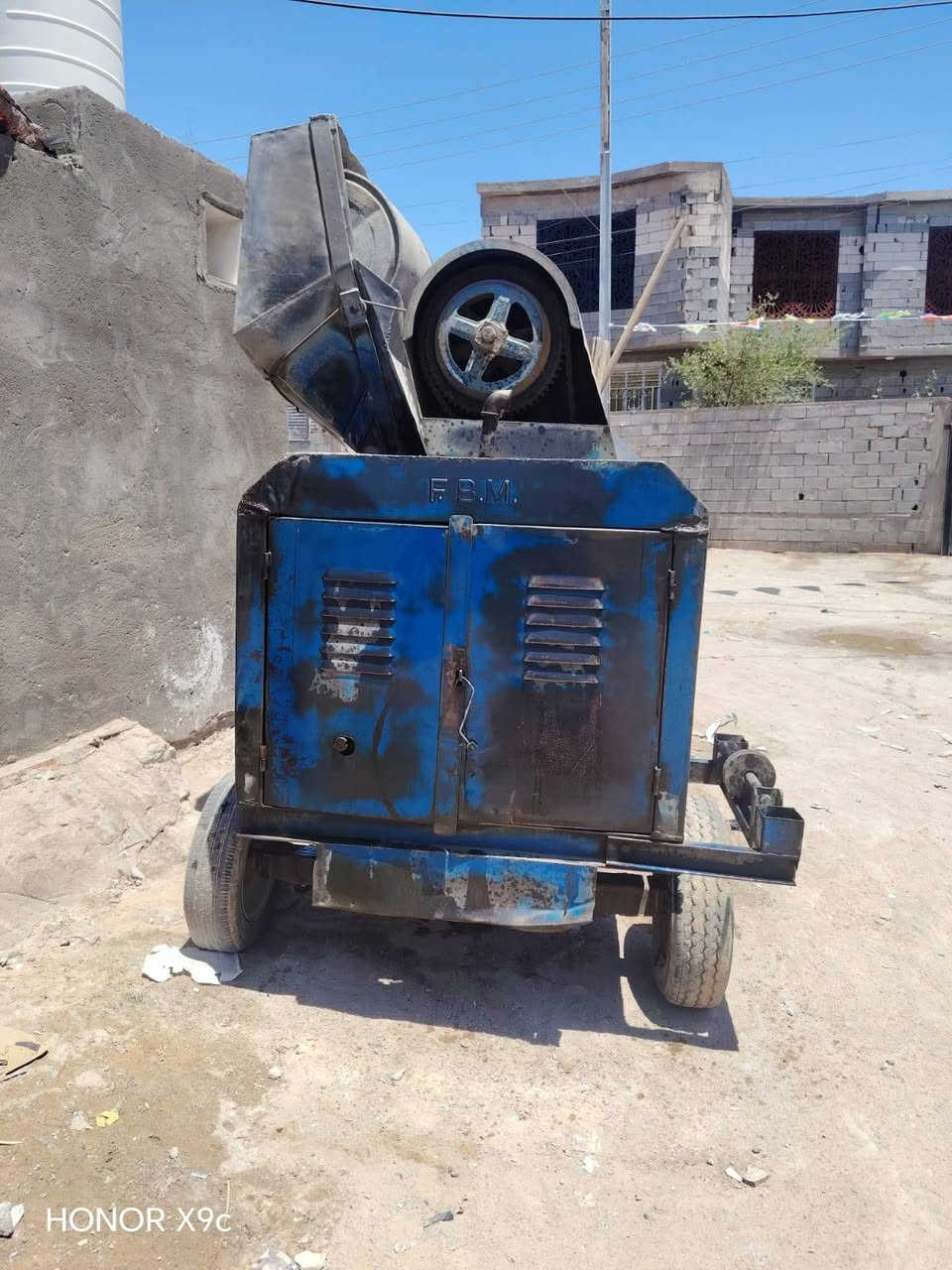 سلام عليكم خباطه للبيع مكاني بصره مكلف بل نشر تصل ***********
