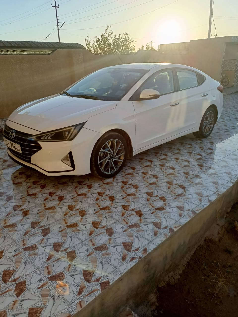 سلام عليكم 
النترا موديل 19 شكل ل20 خليجي 
محرك 2000, دوش
ماشيه 158
رقم بغداد الدولي 
بصمه تحكم ستيرن اشاير بلمري 
شاشه كامره اماميه وخلفية 
حساسات أمامية وخلفية 
لدات اماميه وخلفية 
سياره فول مواصفات 
سعر 158
مكان الانبار الكرمه 
***********
***********
سونار وي صور
